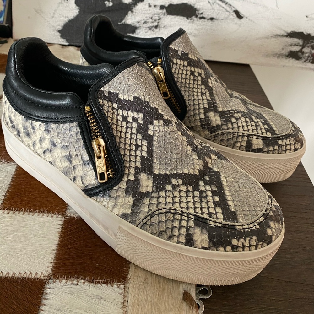 Platform Sneakers Snake Print SZ 38
